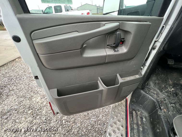 image for item MY9545 2013 Chevrolet Express G3500  ambulance