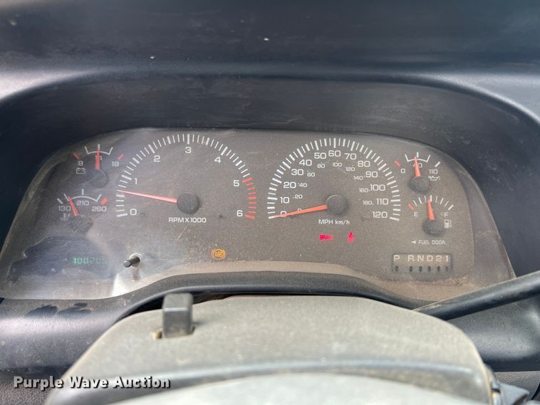 image for item MY9551 2002 Dodge Ram 2500  pickup truck