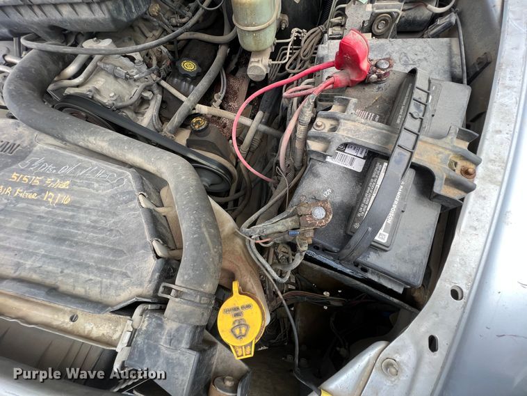 image for item MY9551 2002 Dodge Ram 2500  pickup truck