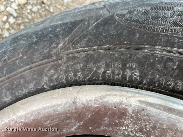 image for item MY9551 2002 Dodge Ram 2500  pickup truck