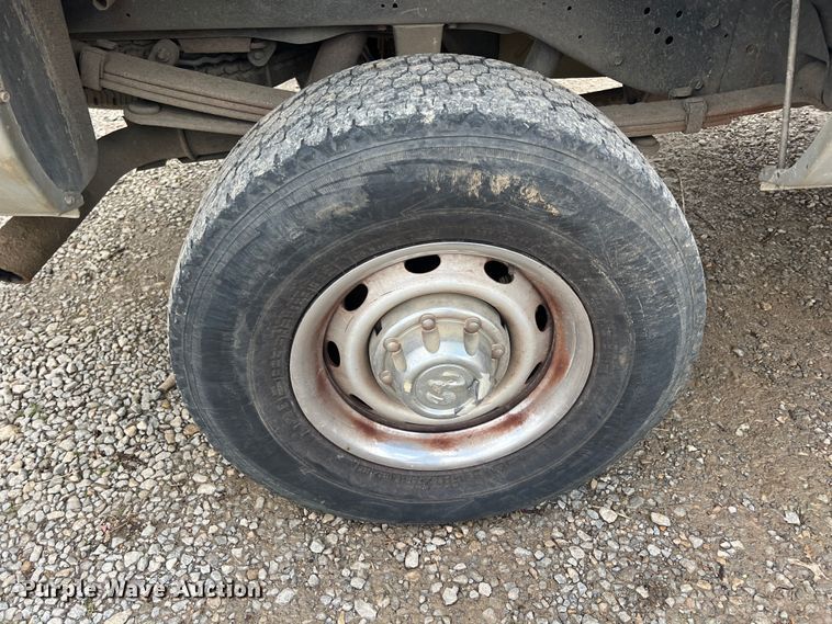 image for item MY9551 2002 Dodge Ram 2500  pickup truck