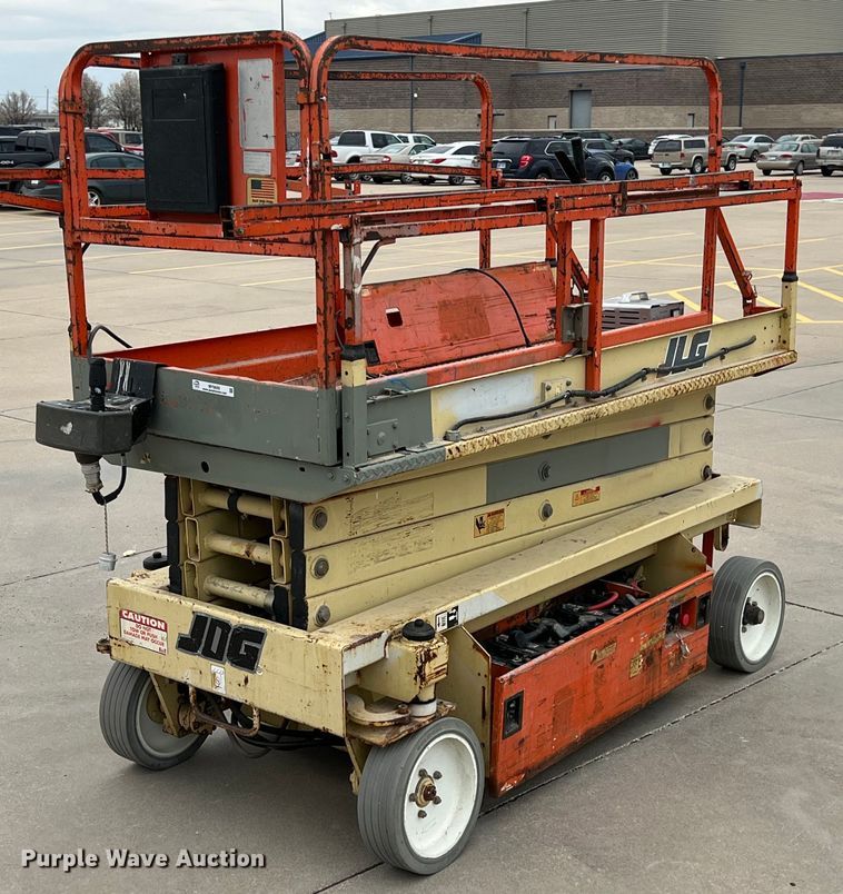 image for item MY9608 1997 JLG 2646  scissor lift
