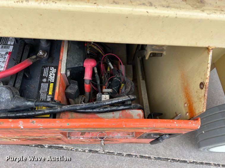 image for item MY9608 1997 JLG 2646  scissor lift