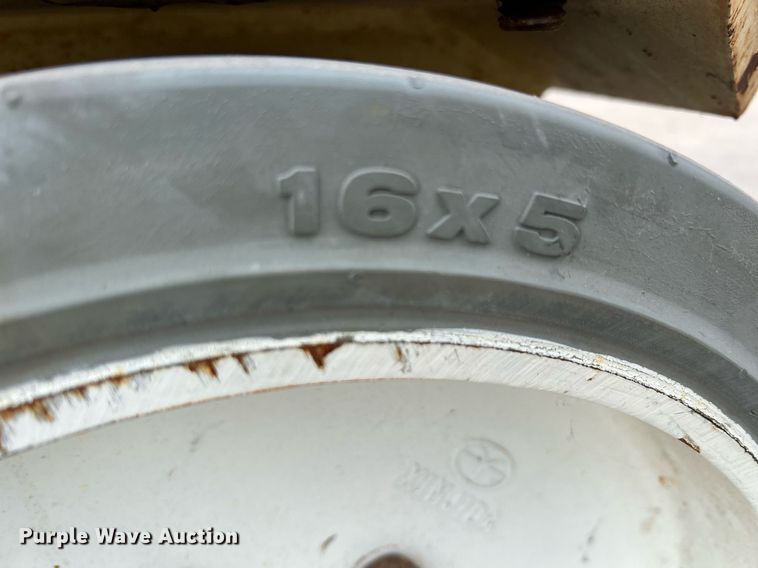 image for item MY9608 1997 JLG 2646  scissor lift