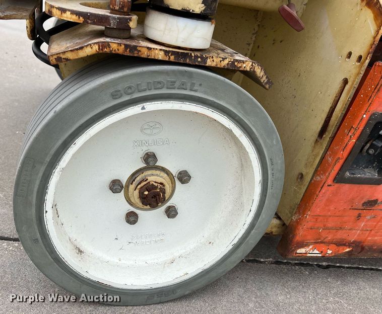 image for item MY9608 1997 JLG 2646  scissor lift