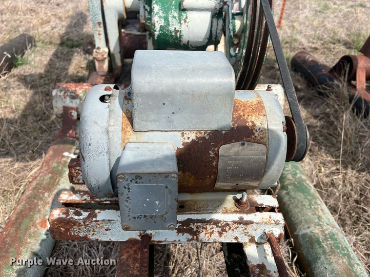 image for item MY9645 (6) pump jacks