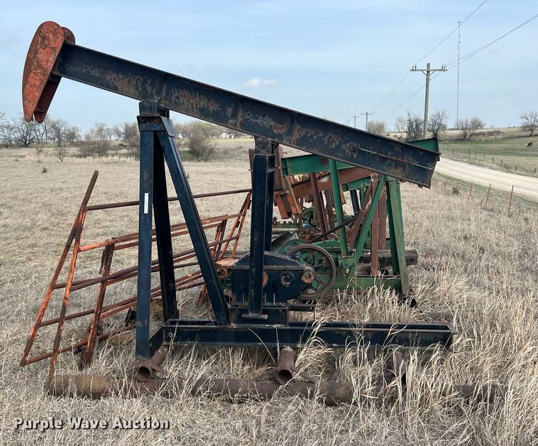 image for item MY9649 (7) pump jacks