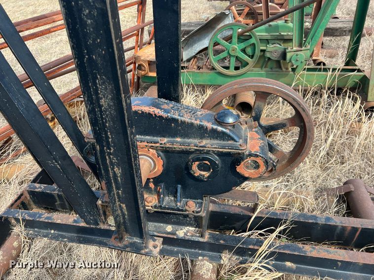 image for item MY9649 (7) pump jacks