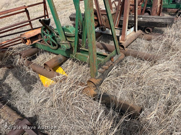 image for item MY9649 (7) pump jacks