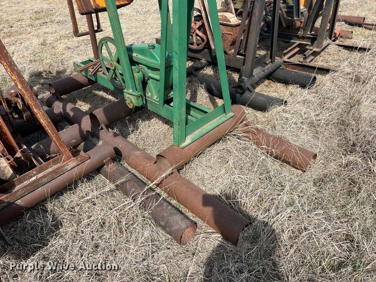 image for item MY9649 (7) pump jacks