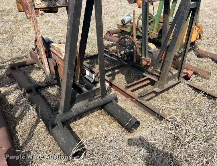 image for item MY9649 (7) pump jacks