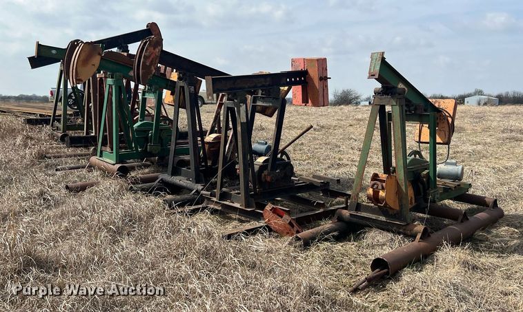 image for item MY9649 (7) pump jacks