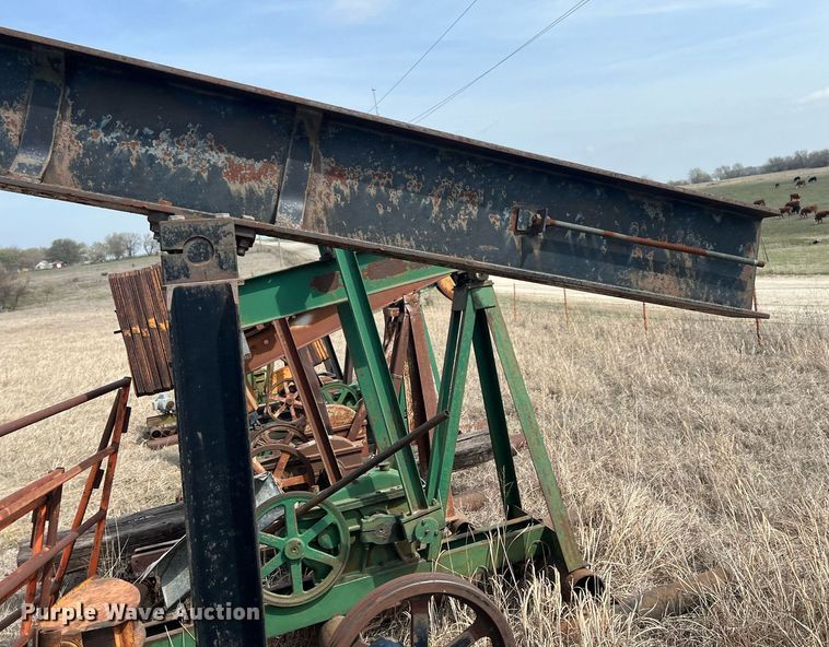 image for item MY9649 (7) pump jacks