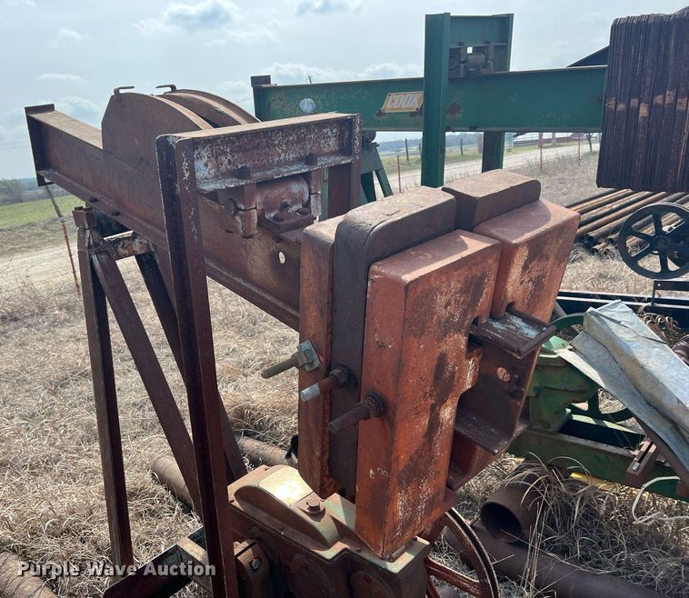 image for item MY9649 (7) pump jacks