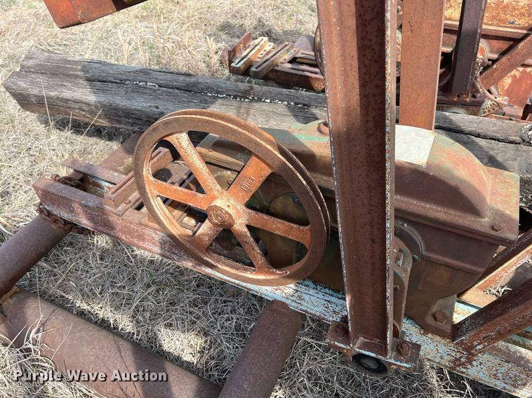 image for item MY9649 (7) pump jacks