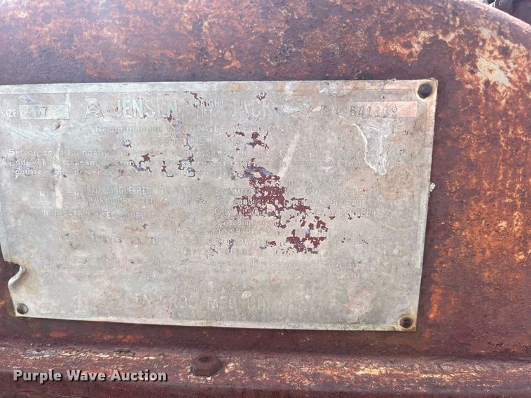 image for item MY9649 (7) pump jacks