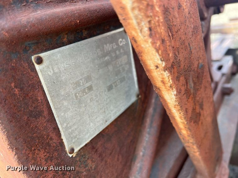 image for item MY9649 (7) pump jacks