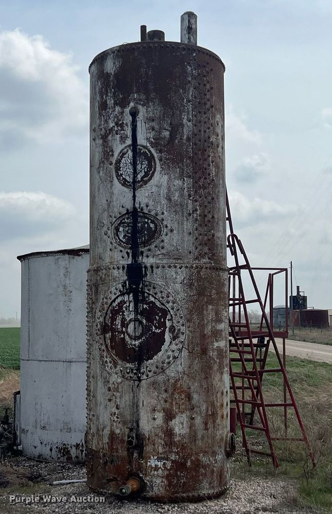 image for item MY9651 (2) tanks