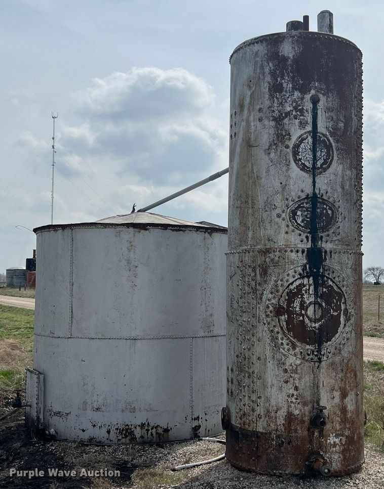 image for item MY9651 (2) tanks