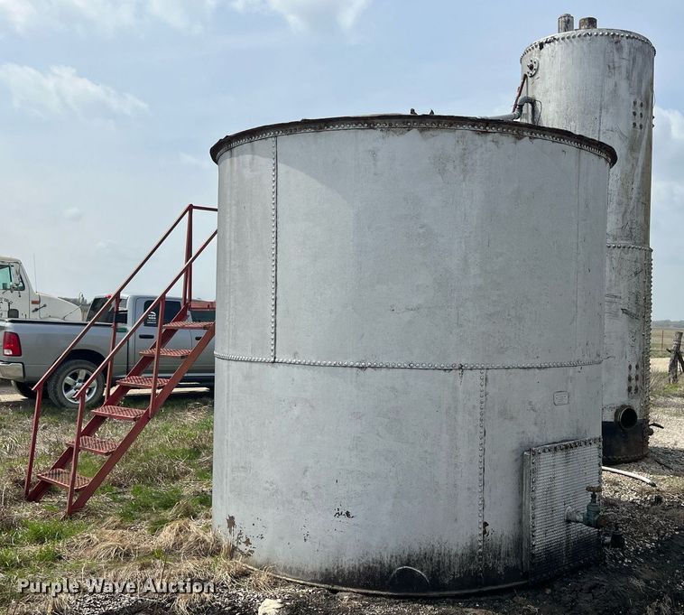 image for item MY9651 (2) tanks