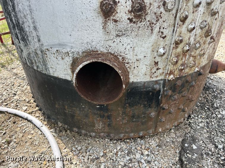 image for item MY9651 (2) tanks