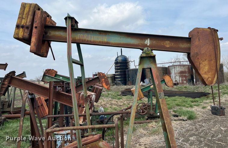 image for item MY9652 (14) pump jacks