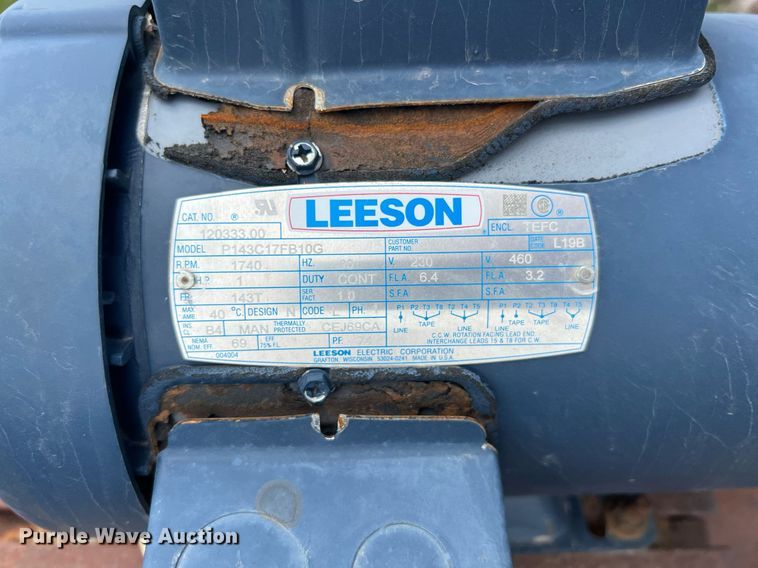 image for item MY9652 (14) pump jacks