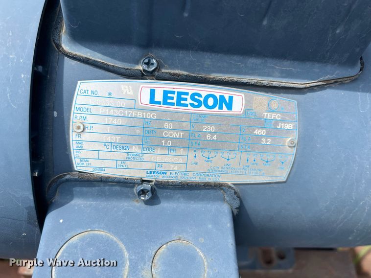 image for item MY9652 (14) pump jacks