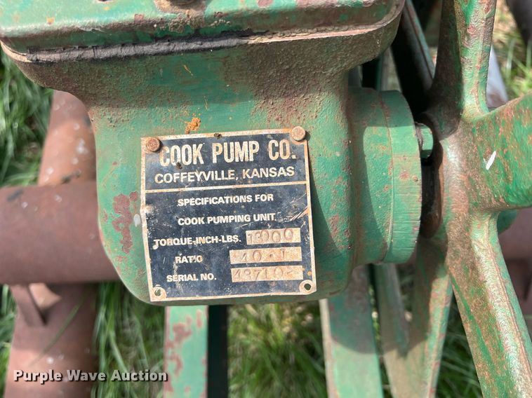 image for item MY9652 (14) pump jacks