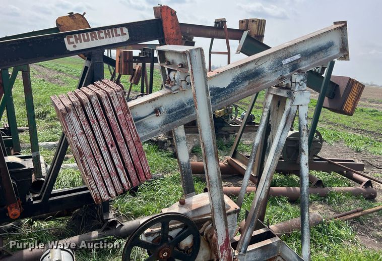 image for item MY9652 (14) pump jacks