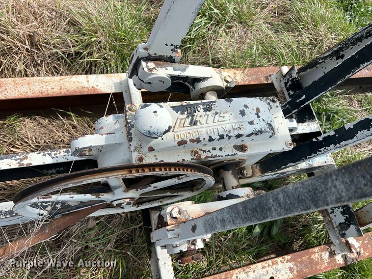 image for item MY9652 (14) pump jacks