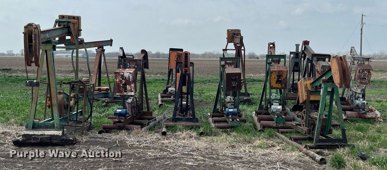 image for item MY9652 (14) pump jacks