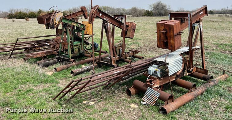 image for item MY9662 (4) pump jacks