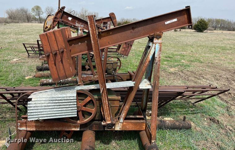 image for item MY9662 (4) pump jacks