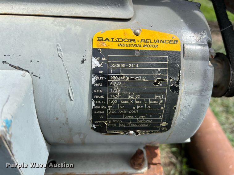 image for item MY9662 (4) pump jacks