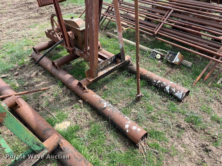 image for item MY9662 (4) pump jacks