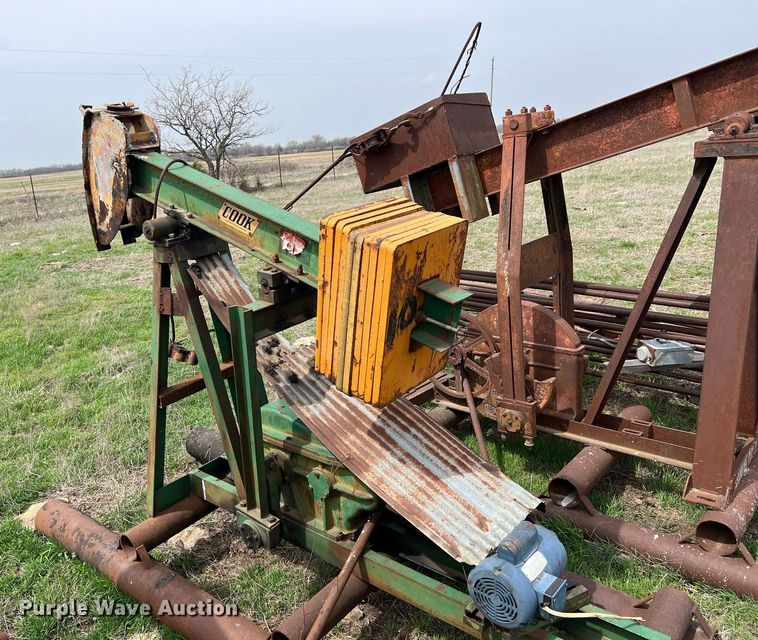 image for item MY9662 (4) pump jacks