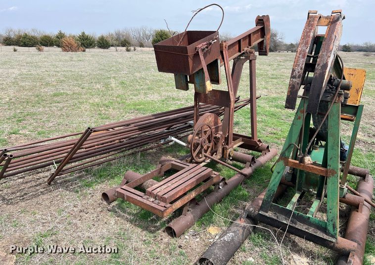 image for item MY9662 (4) pump jacks