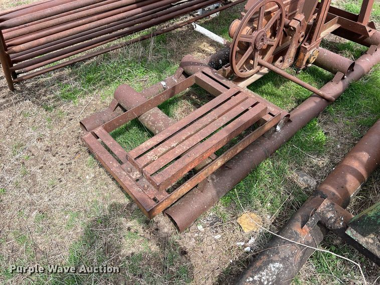 image for item MY9662 (4) pump jacks