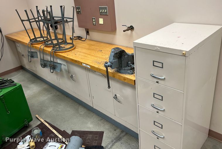 image for item MY9686 (6) work benches