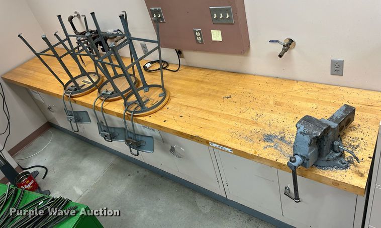 image for item MY9686 (6) work benches