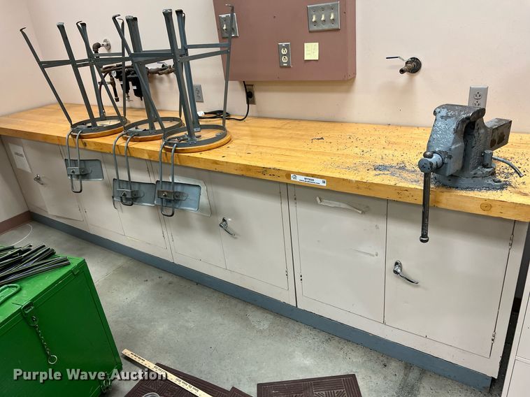 image for item MY9686 (6) work benches