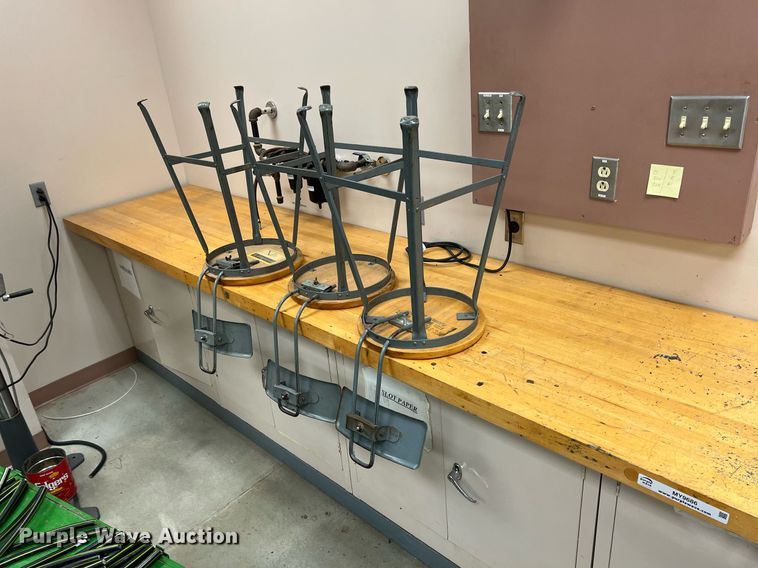 image for item MY9686 (6) work benches