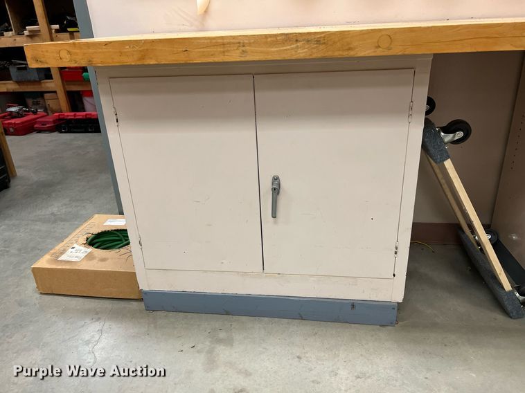 image for item MY9686 (6) work benches