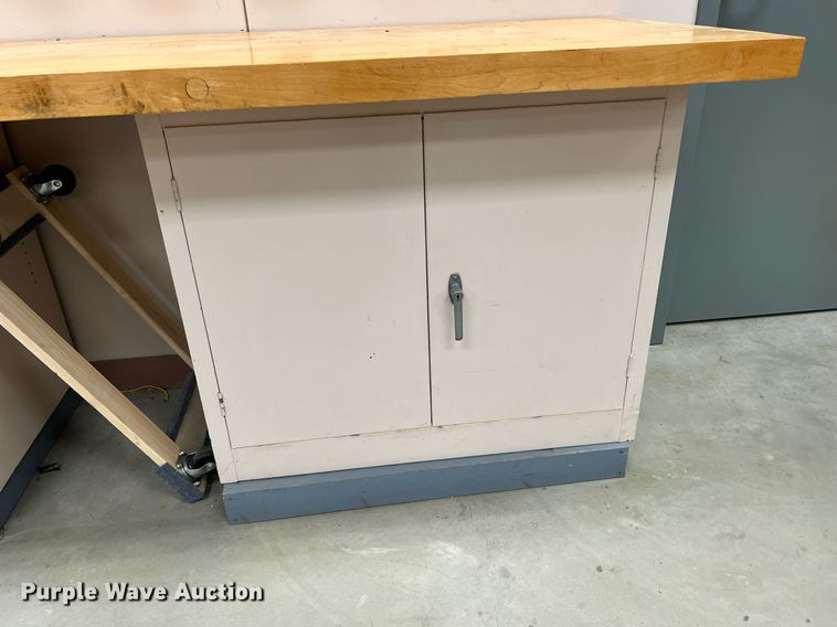 image for item MY9686 (6) work benches