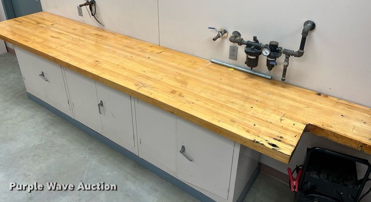 image for item MY9686 (6) work benches