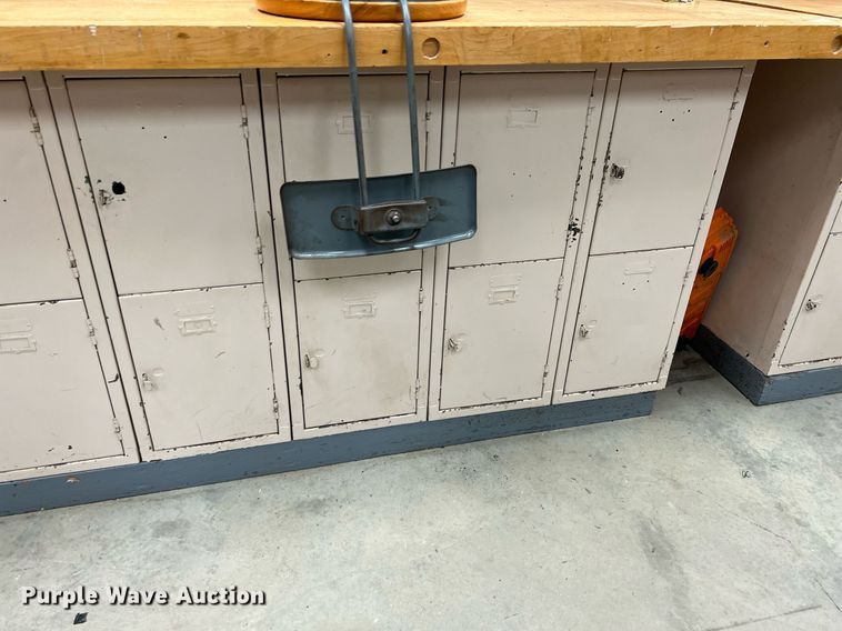 image for item MY9687 (8) Workbenches