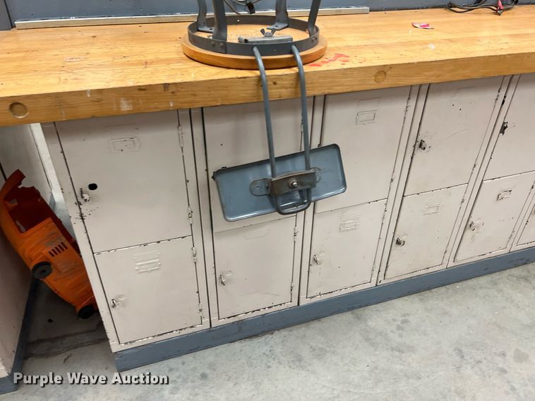 image for item MY9687 (8) Workbenches