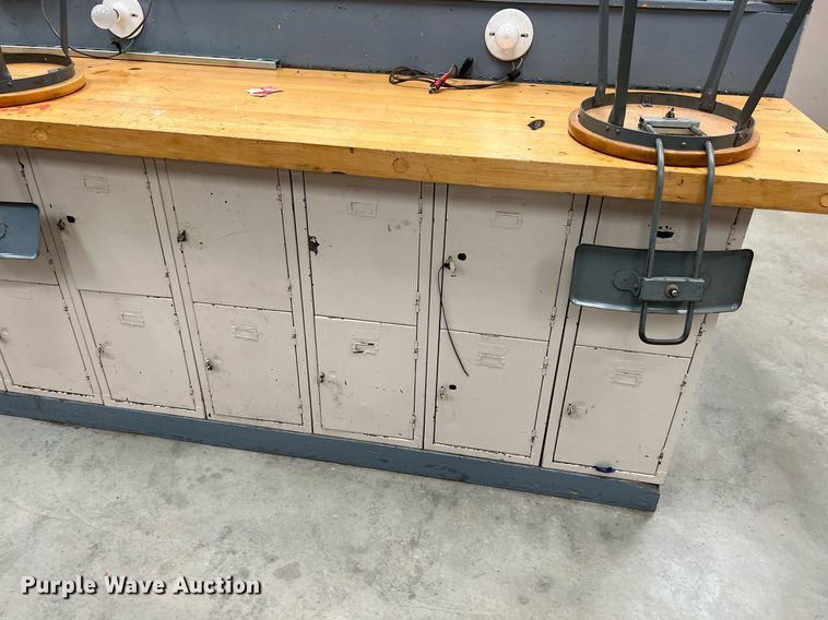 image for item MY9687 (8) Workbenches