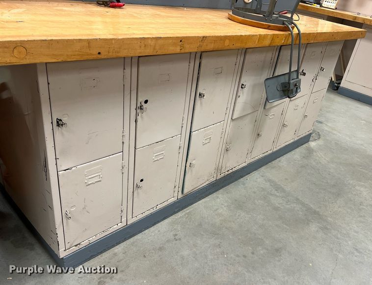 image for item MY9687 (8) Workbenches